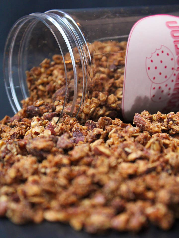 Granola fatta in casa Lee per la vendita all'ingrosso da parte di Cookidiction