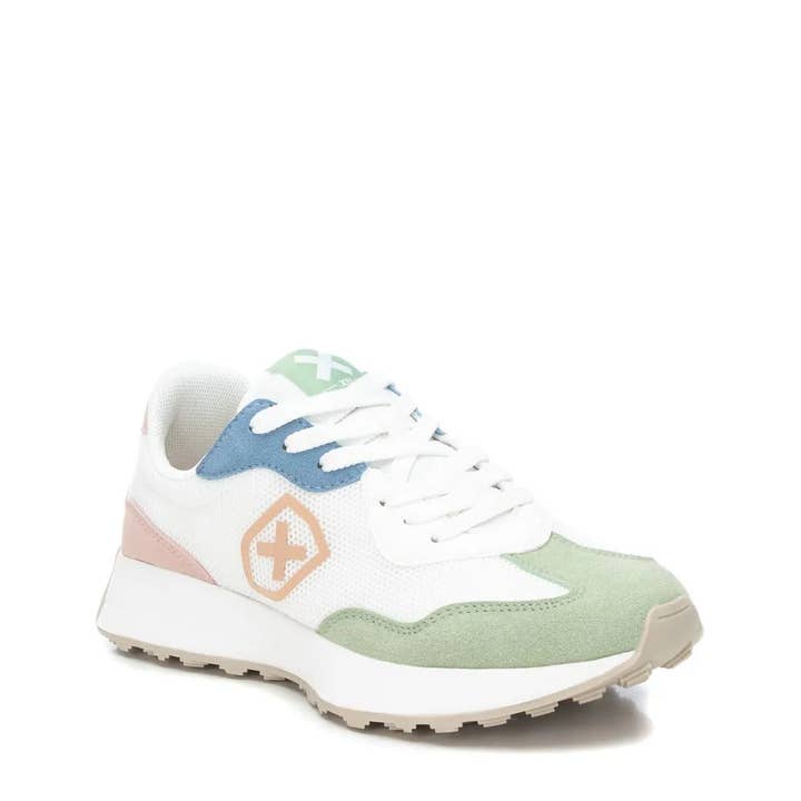 BeShoes Distribuição - Venta al por mayor Zapatillas urbanas - Mujer - Zapatillas de mujer blancas XTi-140741B