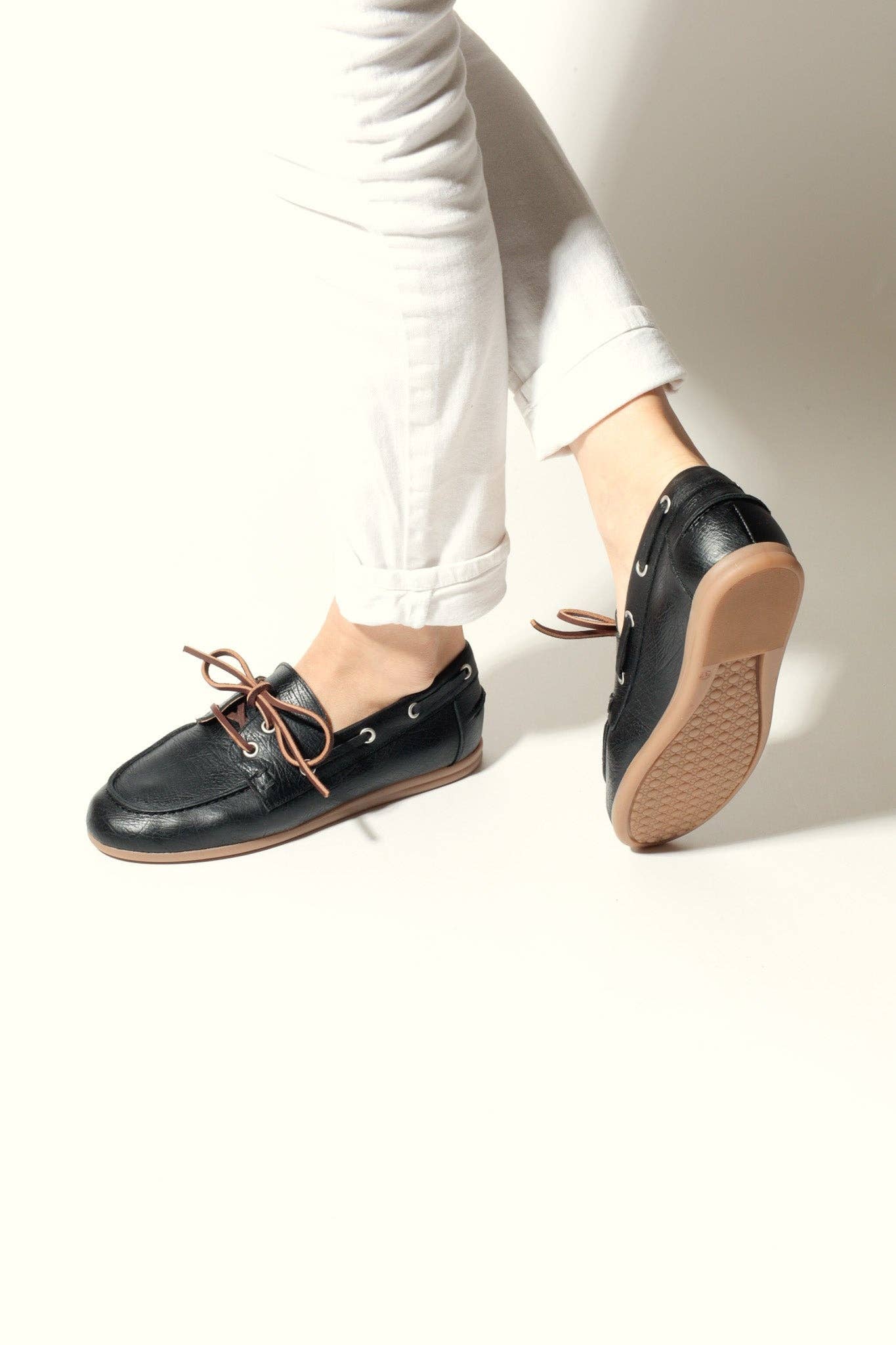 KMB Shoes - Venta al por mayor Zapatos náuticos - Mujer - KAI BLACK – Zapatos náuticos de cuero5