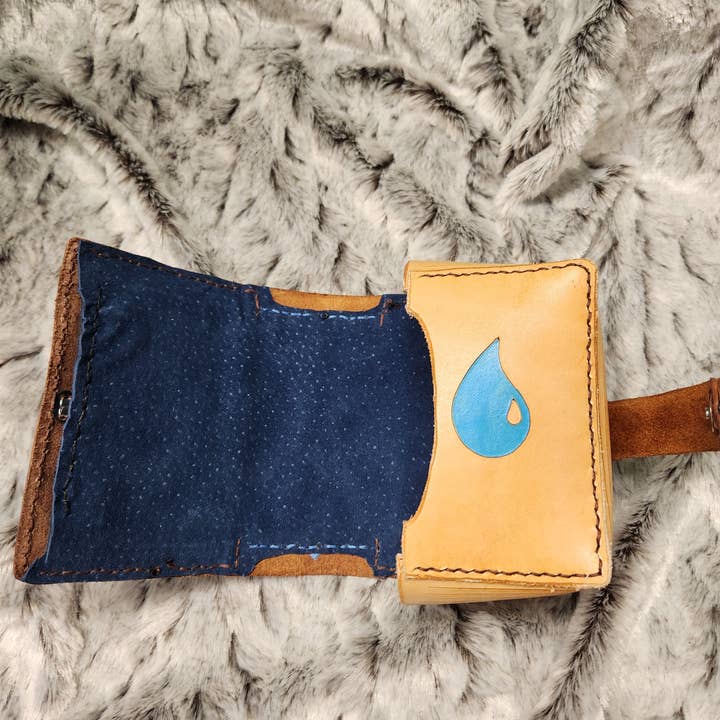 Crimson Knight Leatherworks LLC – Jogo de cartas por atacado – Estojo em forma de livro para deck Commander, MTG10