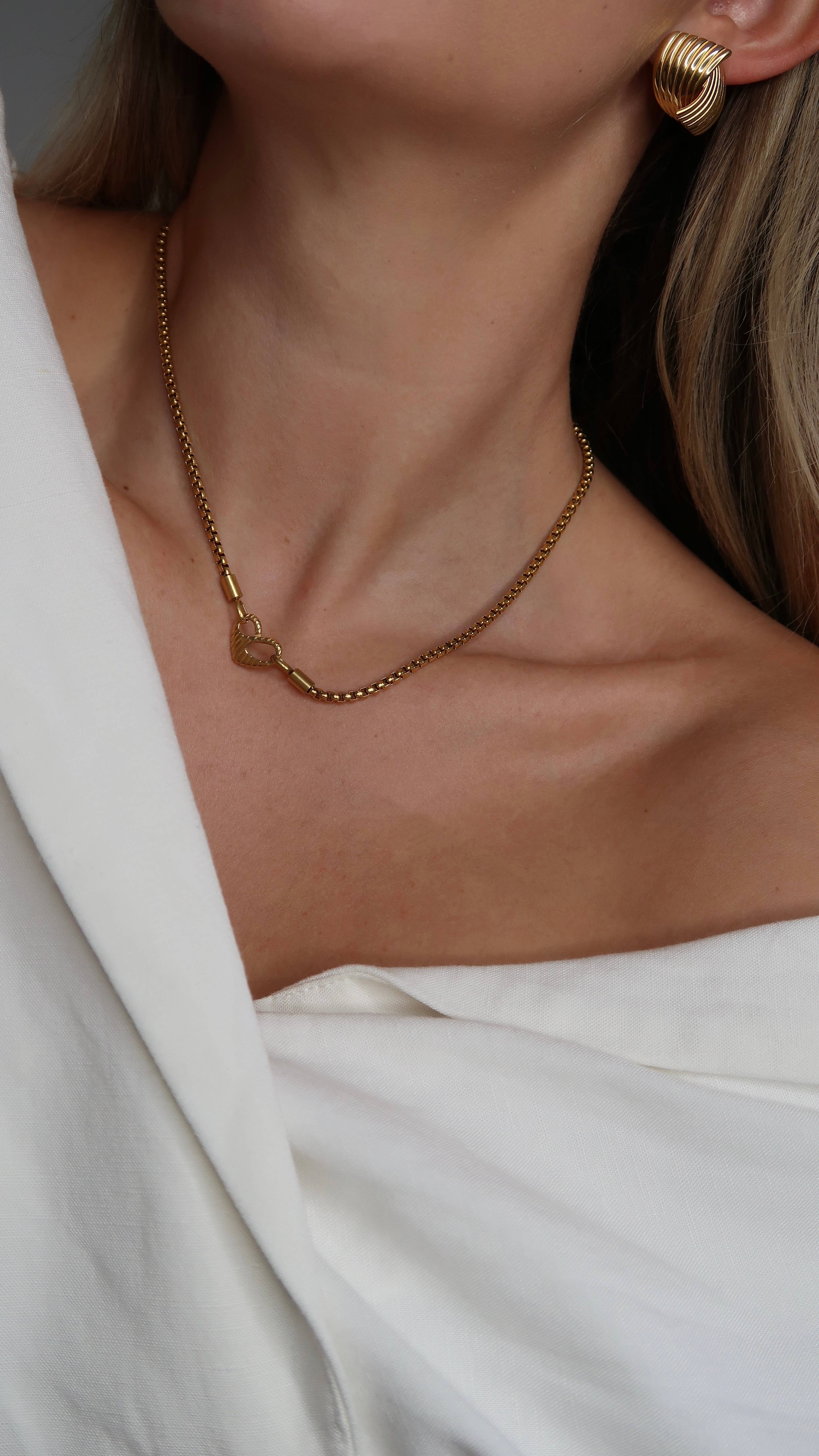 Namaste Jewelry - Wholesale Pendant/Charm Necklace - Infinity Heart Necklace- Gold2