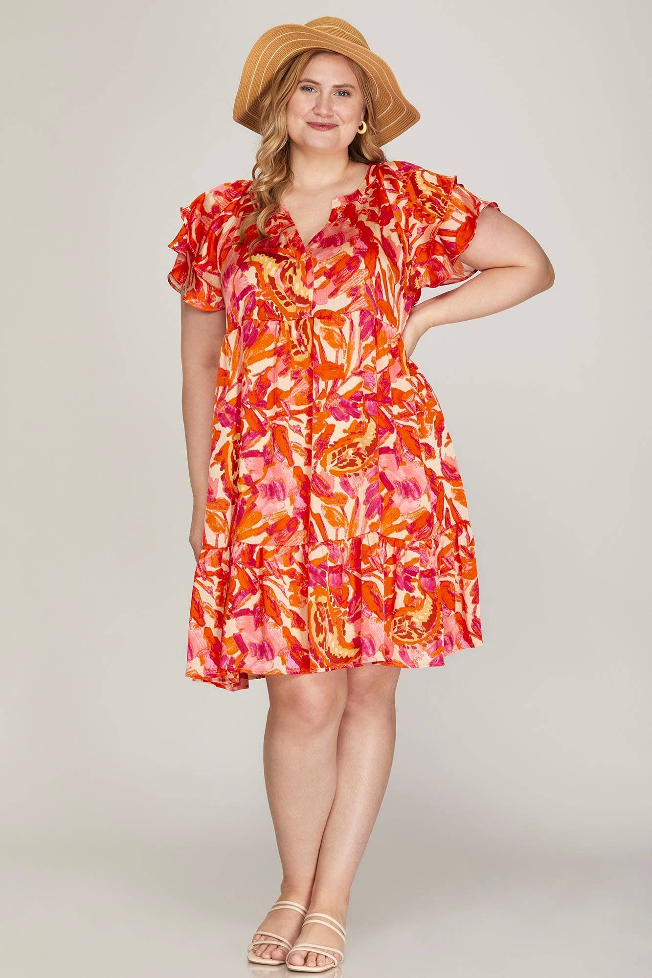 Vanilla Monkey - Wholesale Jurk - Dames - Plus jurk met ruches en V-hals en geweven print2