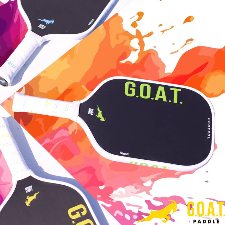 Peindre le lot de terrains de pickleball pour la vente par G.O.A.T. Paddle