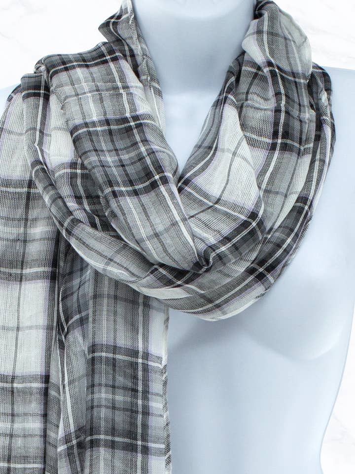 Sciarpa in tartan per la vendita all'ingrosso da parte di Suzie Q USA