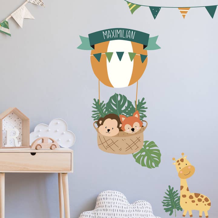 Varmluftsballon med navnet på dit valg væg klistermærke V155 for engroshandel hos WANDKIND