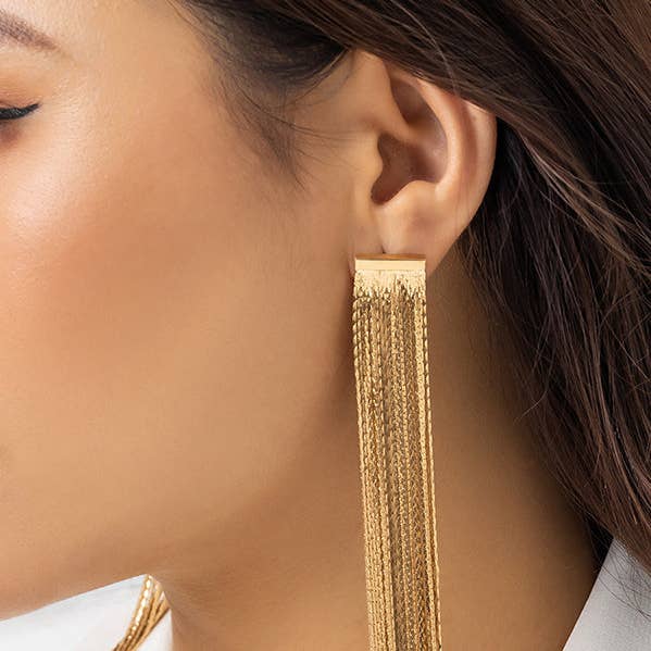 Enfärgade tofsade örhängen Tillbehör för wholesale av Sheer Trend