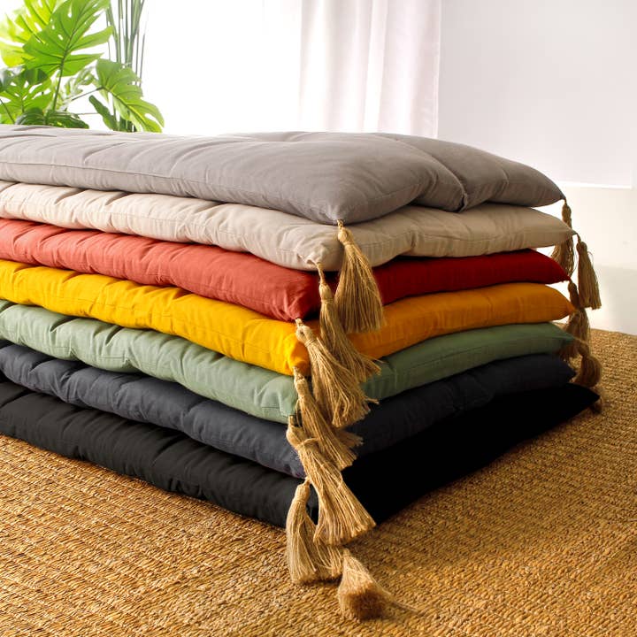 DECOSTARS - CmaDECO - Wholesale Floor Pillow - Quilted Futon, 60 x 120cm, Jute Pompoms, PANAMA