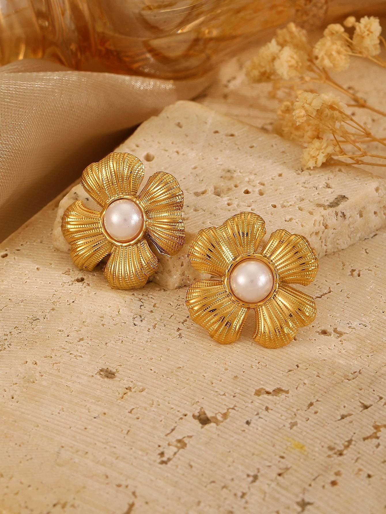 SALINA TRADING INC - Wholesale Dangle Earrings - Geometric Titanium Steel Earrings for Women - Trendy Heart and Round Shapes23