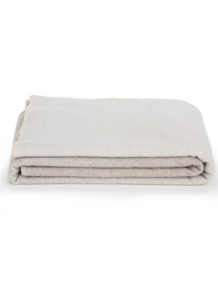 Merino/kashmir Sengetæppe IVORY DUNE - enkelt for engroshandel hos MoST