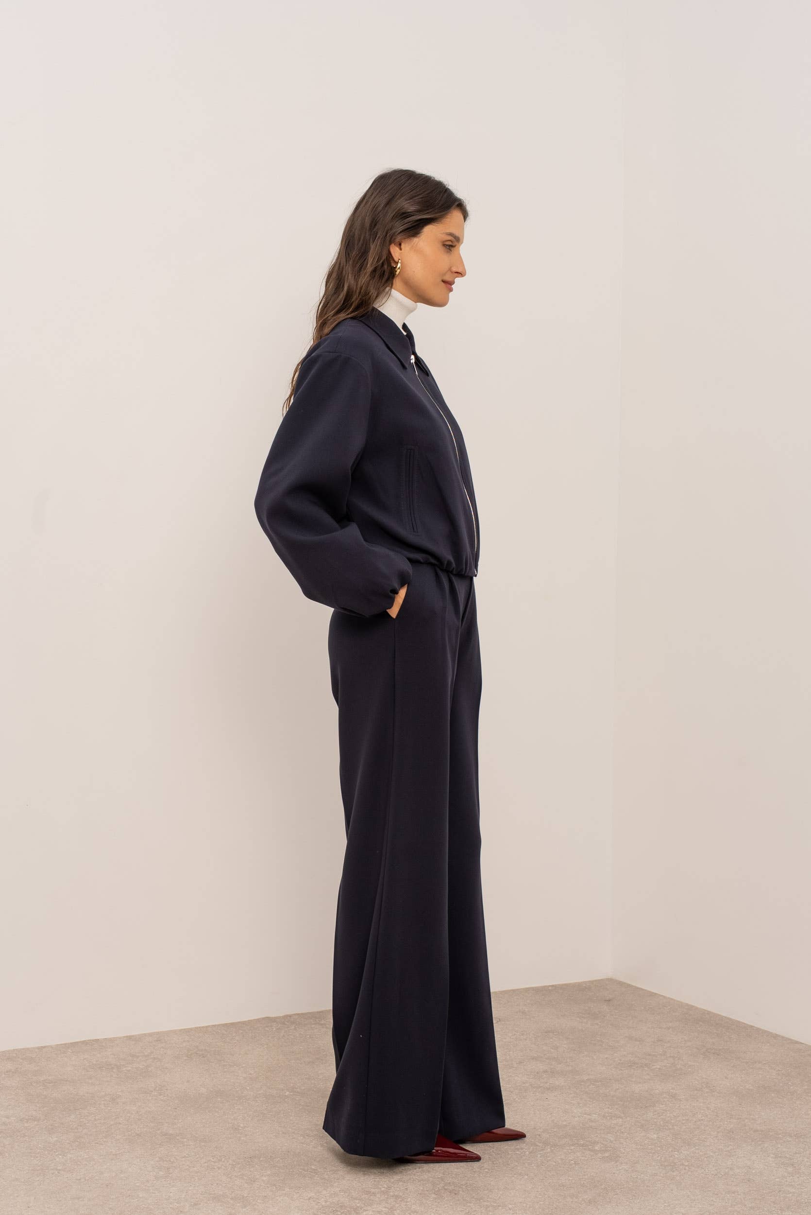 Attentif Paris - Wholesale Bomber Jacket - Women's - [Aura] Short zip-up bomber jacket with shirt collar42