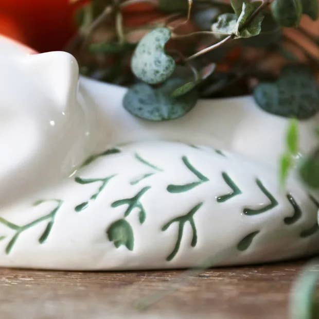 Lisa Angel - Wholesale Plant Pot - Sleeping Fox Planter2