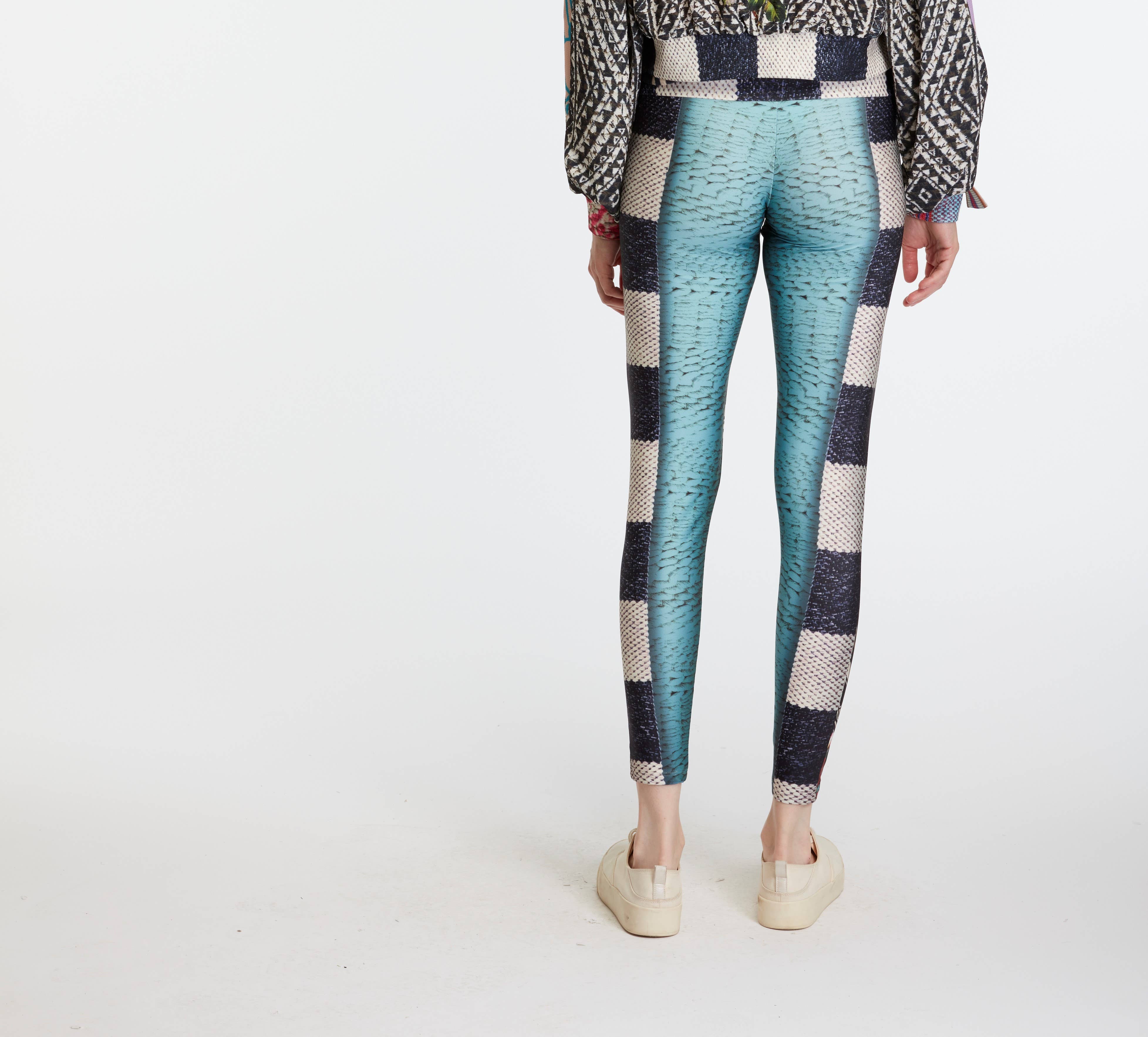 IPNG Design - Wholesale Fashion Leggings - Women's - Leggings - Red Hot1