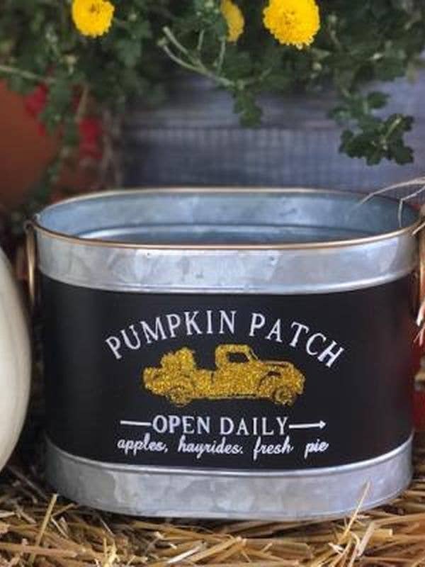 Pumpkin Patch Gold Truck Oval Container for engroshandel hos DNS Designs