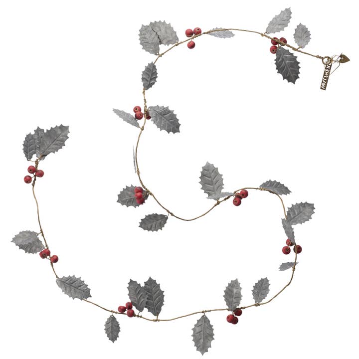 Sainte Guirlande pour la vente par Walther & Co.