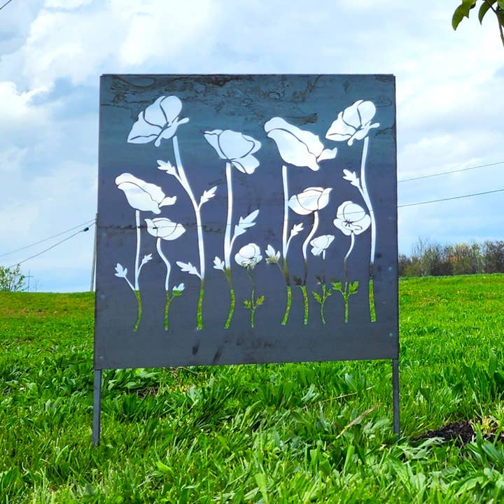 Maker Table LLC - Wholesale Outdoor Ornament/Decor - Poppy Metal Privacy Panel – Decorative Outdoor Garden Screen2