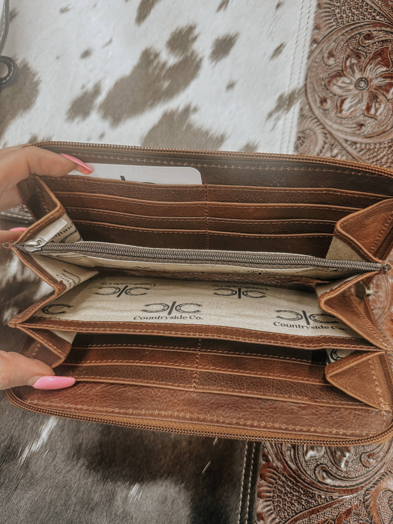 Texas Western Cowhide Bags and More - Wholesale Wallet - Women's - Juliet Tooled Leather Cowhide Womens Wallet Clutch3