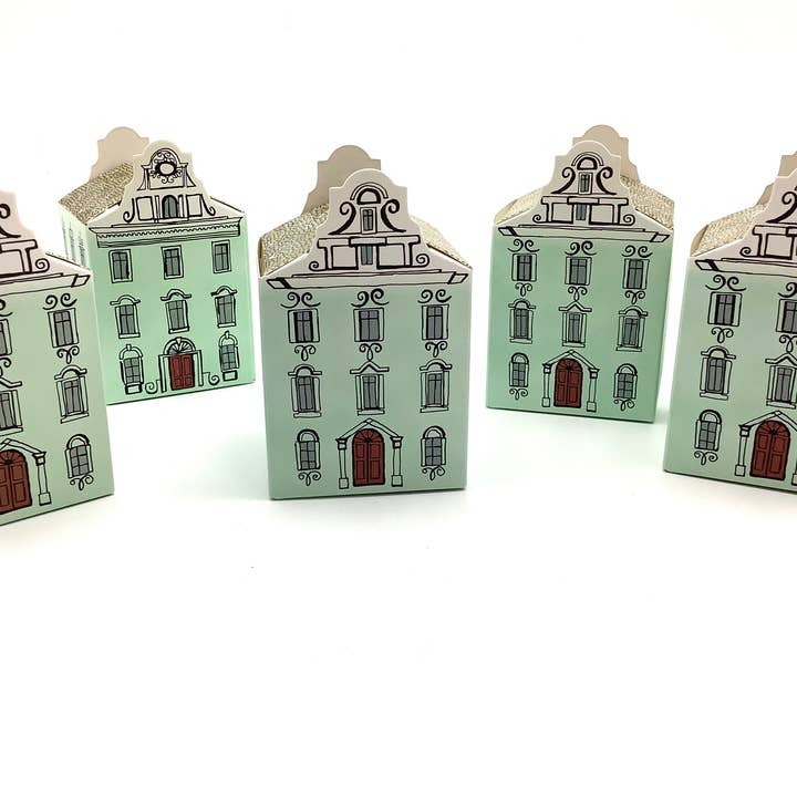 All Little Cute Things - Wholesale Tea Bags - Jane Austen Pride and Prejudice Tea Box with Rose Petals Tea3