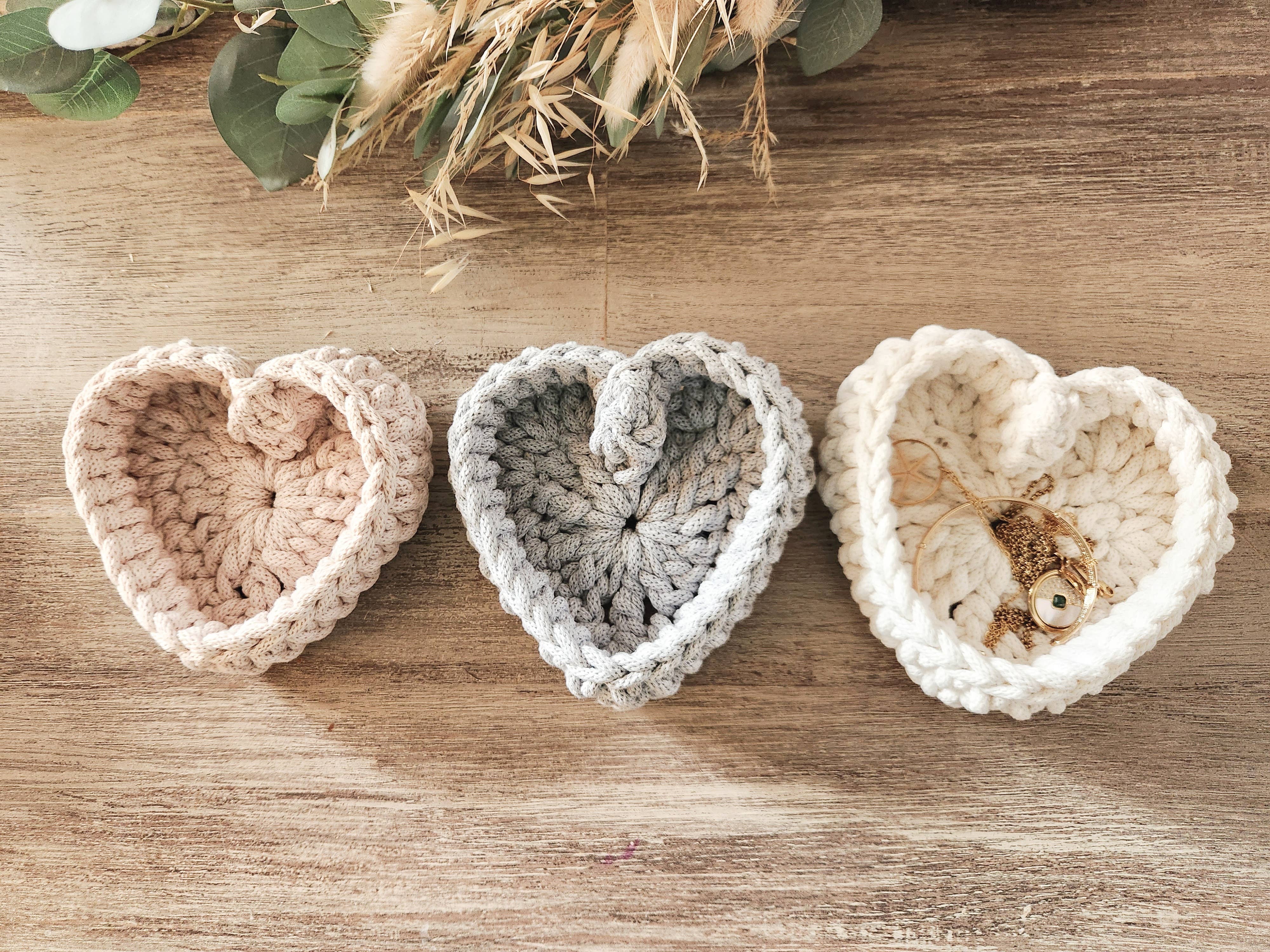 Naturalmarjory – wholesale Basket – Heart basket, heart hook, heart jewelry basket 5