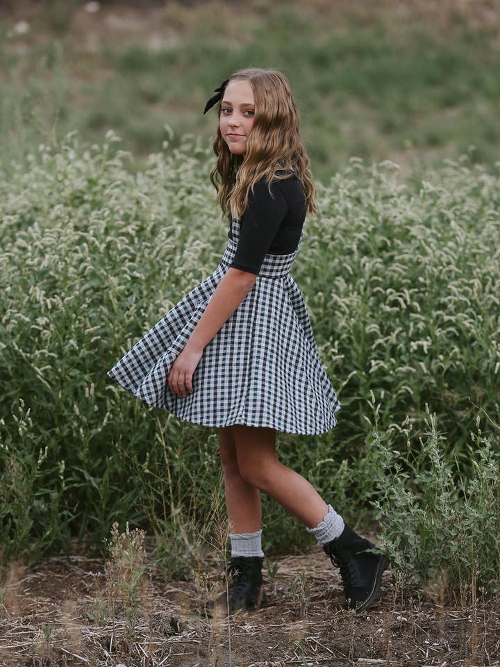 Polly Hunter Grünes Gingham-Pulloverkleid für den Großhandel von Navy Fields