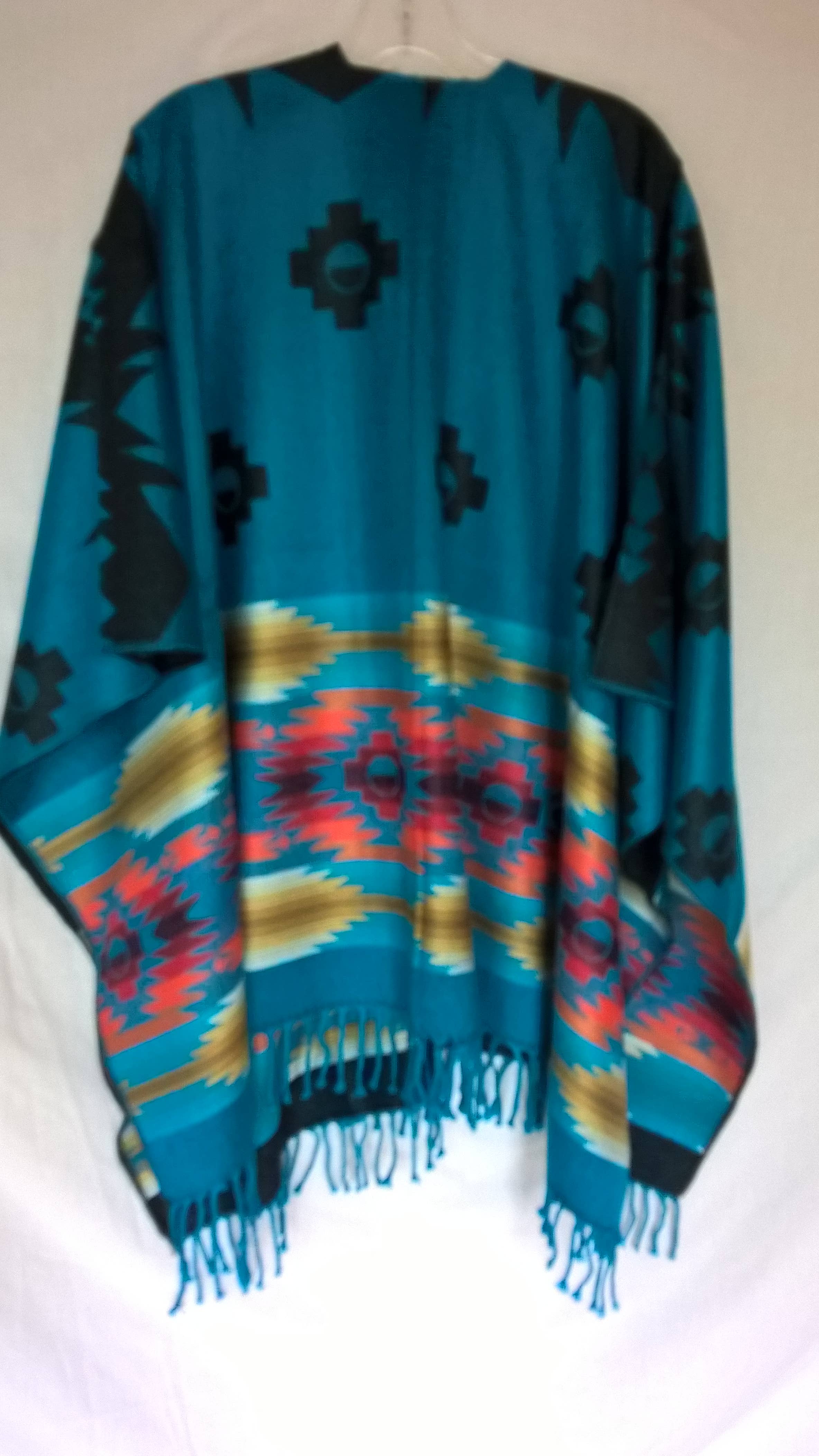 Treasure of ANDES - Venta al por mayor Poncho - Mujer - Poncho Andino Artesanal REVERSIBLE Unisex ENVÍO GRATIS29
