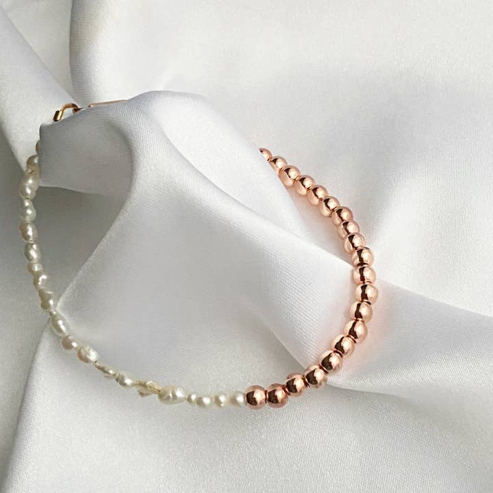 Perlenarmband aus Roségold und Süßwasserperlen für den Großhandel von Blush & Co