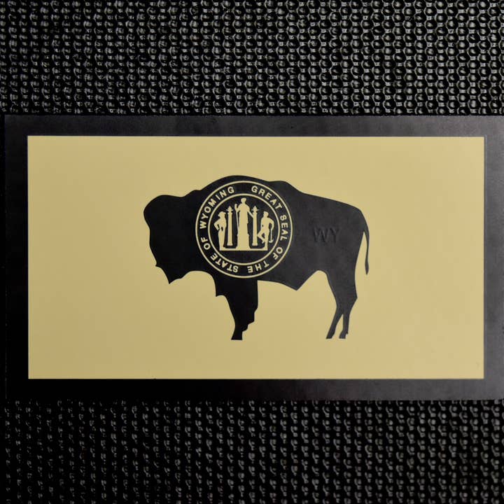 Infraröd Wyoming delstatsflagga märke för wholesale av BritKitUSA