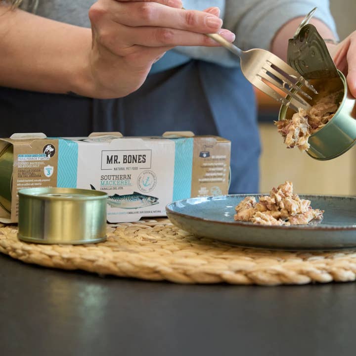 Mr.Bones - Natural Pet Products - Wholesale Pet Food - Dog - Fresh Topper for dogs and cats - Mackerel2