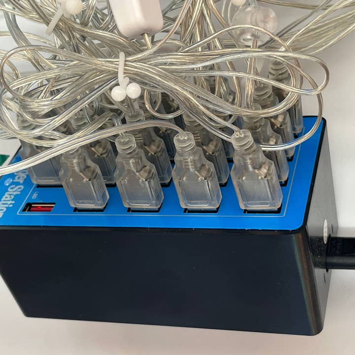 Artschatz LLC - Wholesale Charging Dock - USB AC Hub - 20 Ports for Display