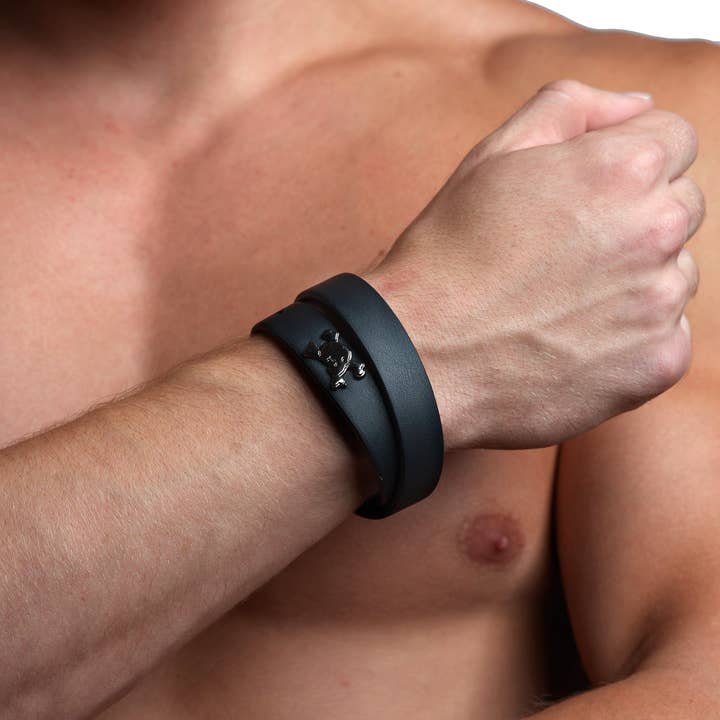 Heritage Black Wrap Bracelet for wholesale by Skull & Bones