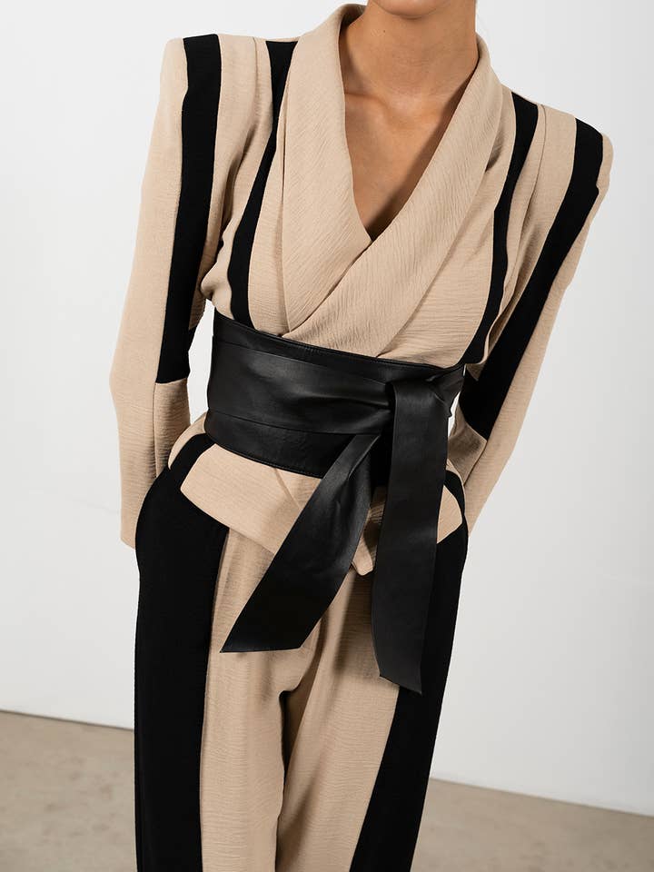 Giacca Murano Nera per la vendita all'ingrosso da parte di Strena (C.C. Ramos S.L.U.)