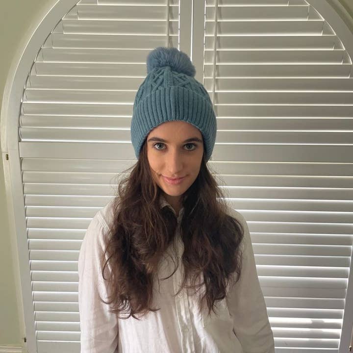 Cinnamon Creations - Wholesale Beanie – Women's - WINTER POM POM BEANIE - 70802