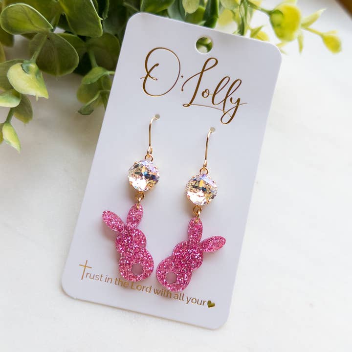 Brincos pendentes de coelho em acrílico rosa com glitter e pedra transparente - Páscoa 1 por atacado de O’Lolly Jewelry