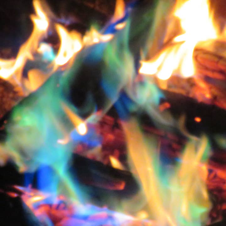 DR Flame Ltd - Wholesale Fire Pit - Original Colour Flame Pellets - Blue/Green8