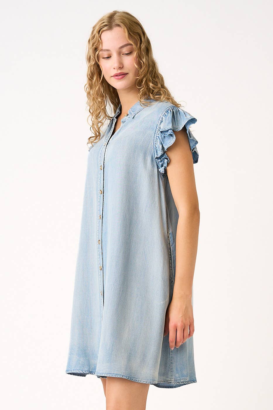 mittoshop - Wholesale Dress - Women's - WASHED CHAMBRAY RUFFLE SLEEVE BUTTONED MINI DRESS2