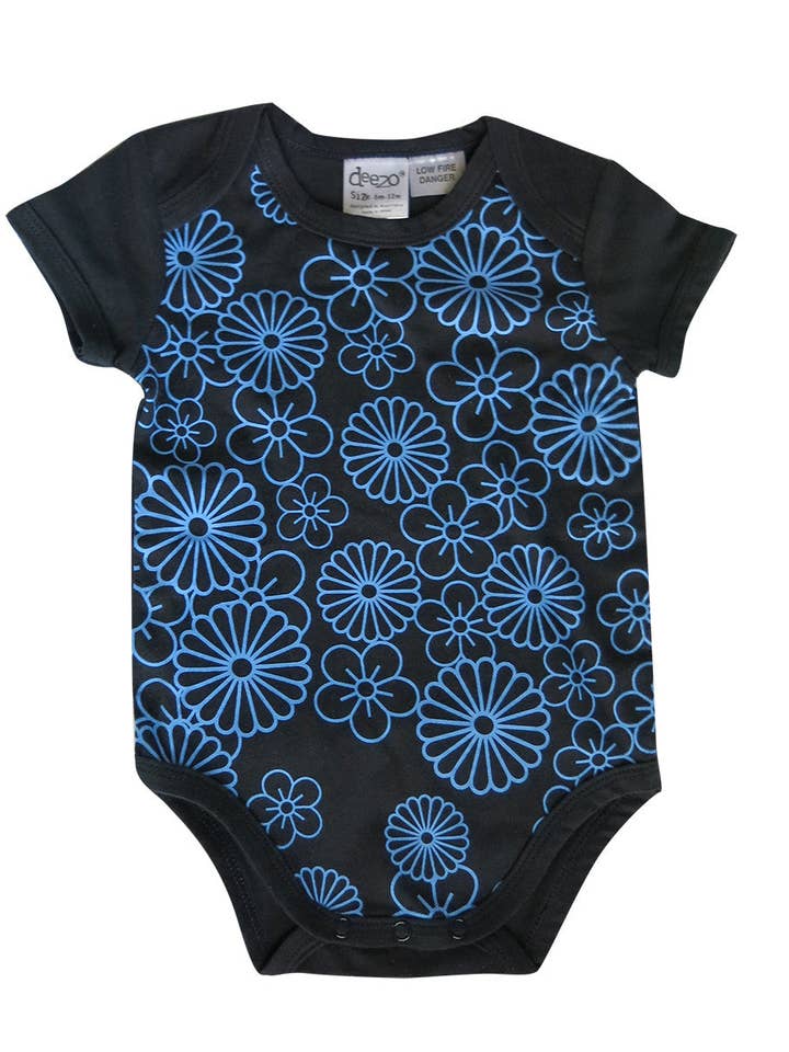 Blomma på Navy - Baby Suit för wholesale av Deezo kids