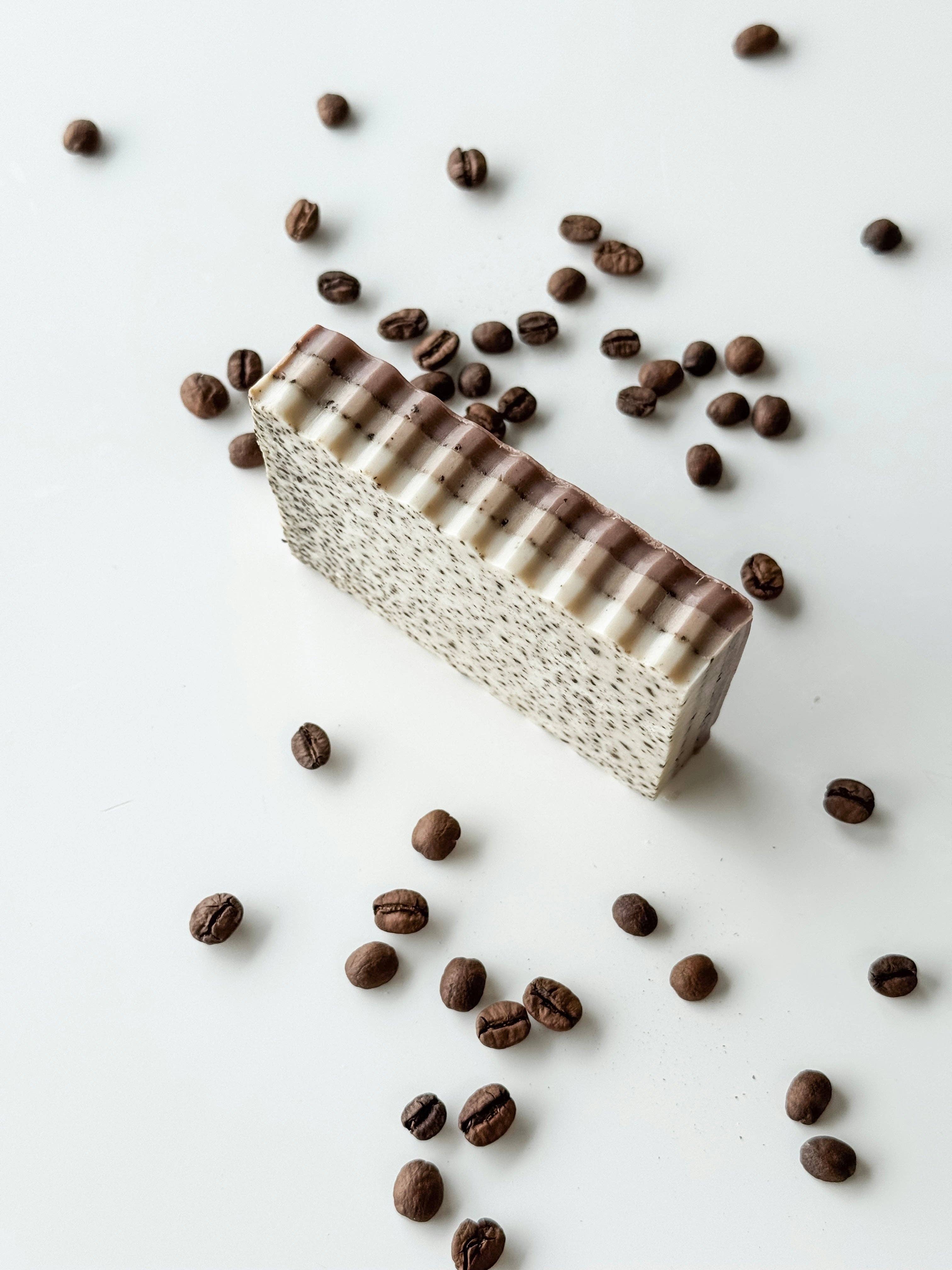 Aspen Essence - Wholesale Zeepblok - Vanille Latte Zeep | Koffie Scrub Bar1