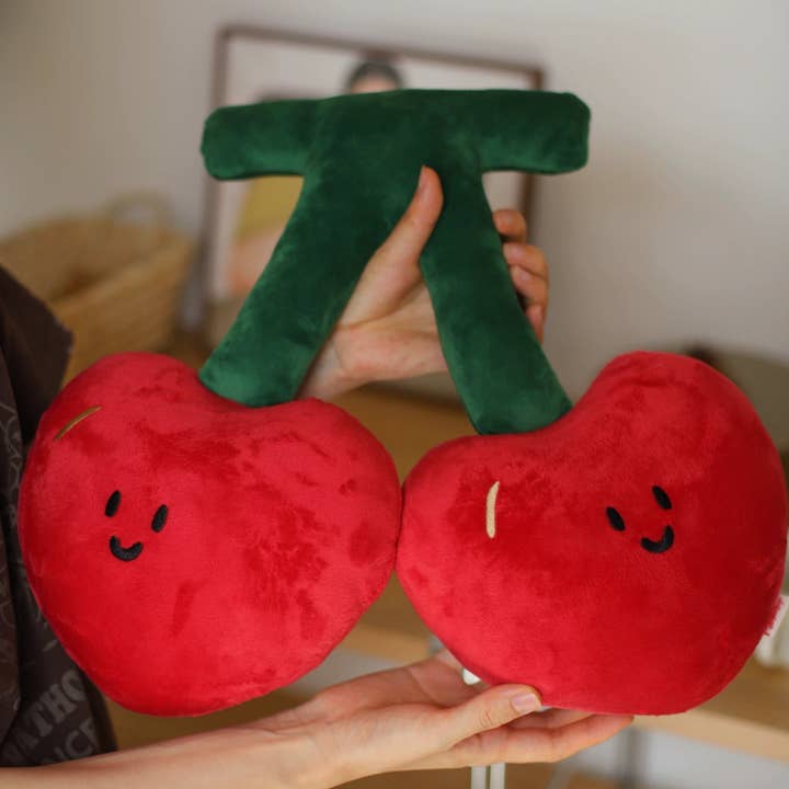 Tägliches Weiß | Kirsch-Plüschkissen für den Großhandel von Hello Claws Limited