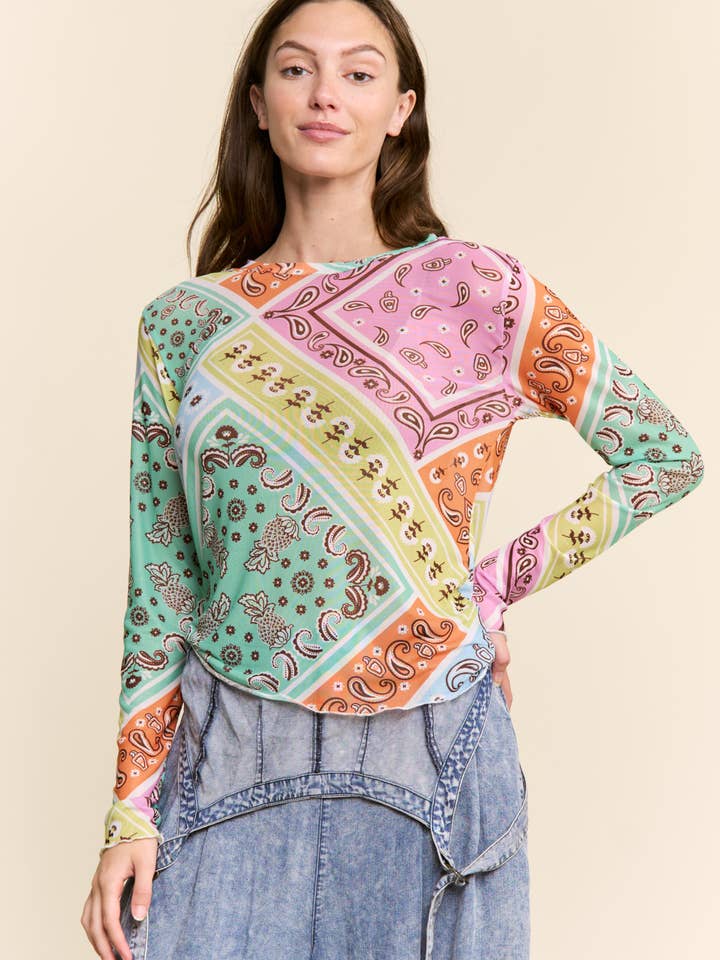 Haut en maille à manches longues pour la vente par J.NNA