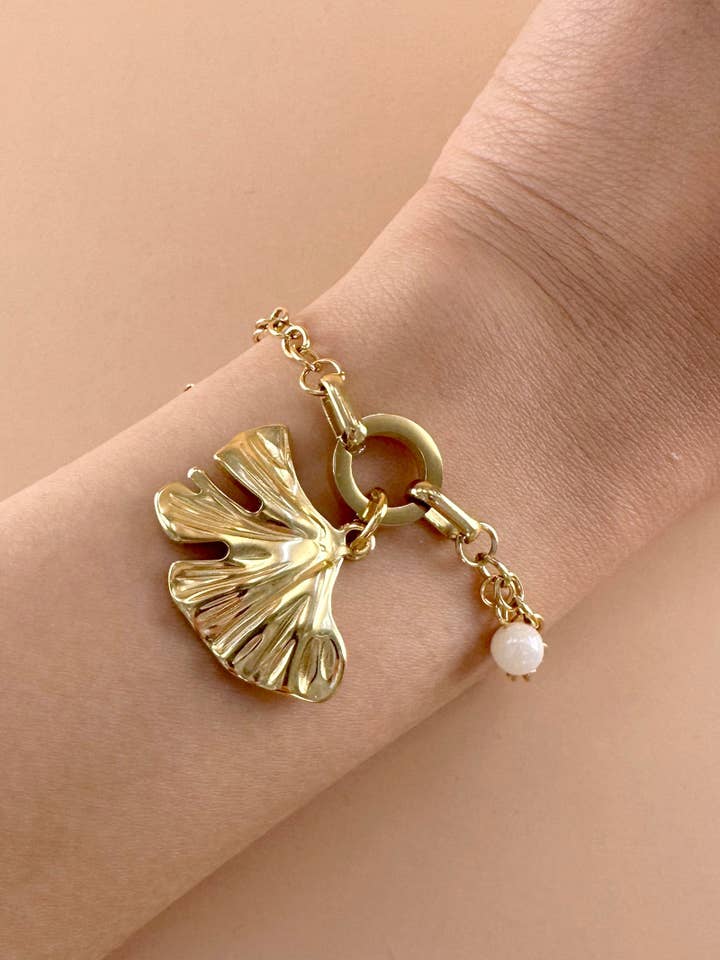 Ginkgo and pearl stainless steel charm bracelet for wholesale by D Bijoux