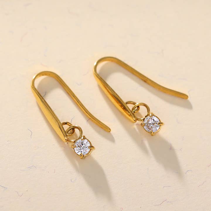 HACKNEY NINE - Venta al por mayor Pendientes colgantes - AITANA: Pendientes en forma de lágrima de inspiración vintage con circonita solitaria