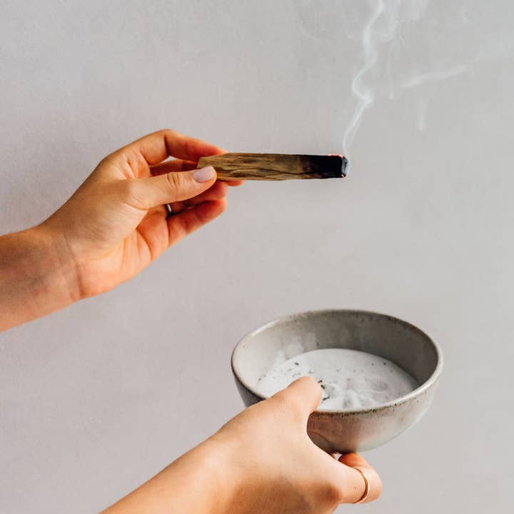Cedar and Myrrh - Wholesale Smudge Stick - Palo Santo Sticks From Peru | 6 sticks