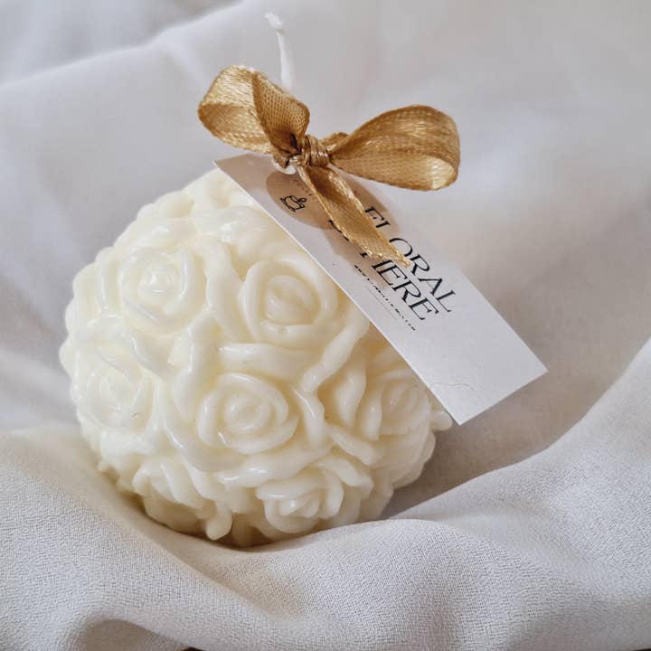 Your Nice Things - Candles - – Großhandel Geschenkkerze – Ylang-Ylang und Jasmin Duftkerze aus Sojawachs in Blumenform2