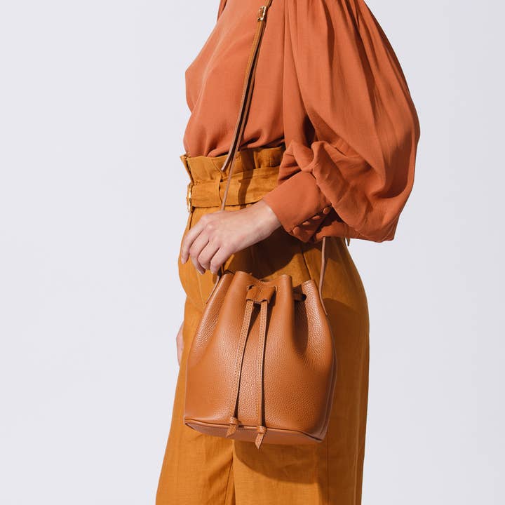 MESCH - Wholesale Crossbody Bag - Women's - Madison Bucket bag caramel7