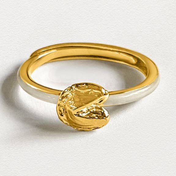 Fortune Cookie Ring (Hvid) - Guld for engroshandel hos Fortune & Frame