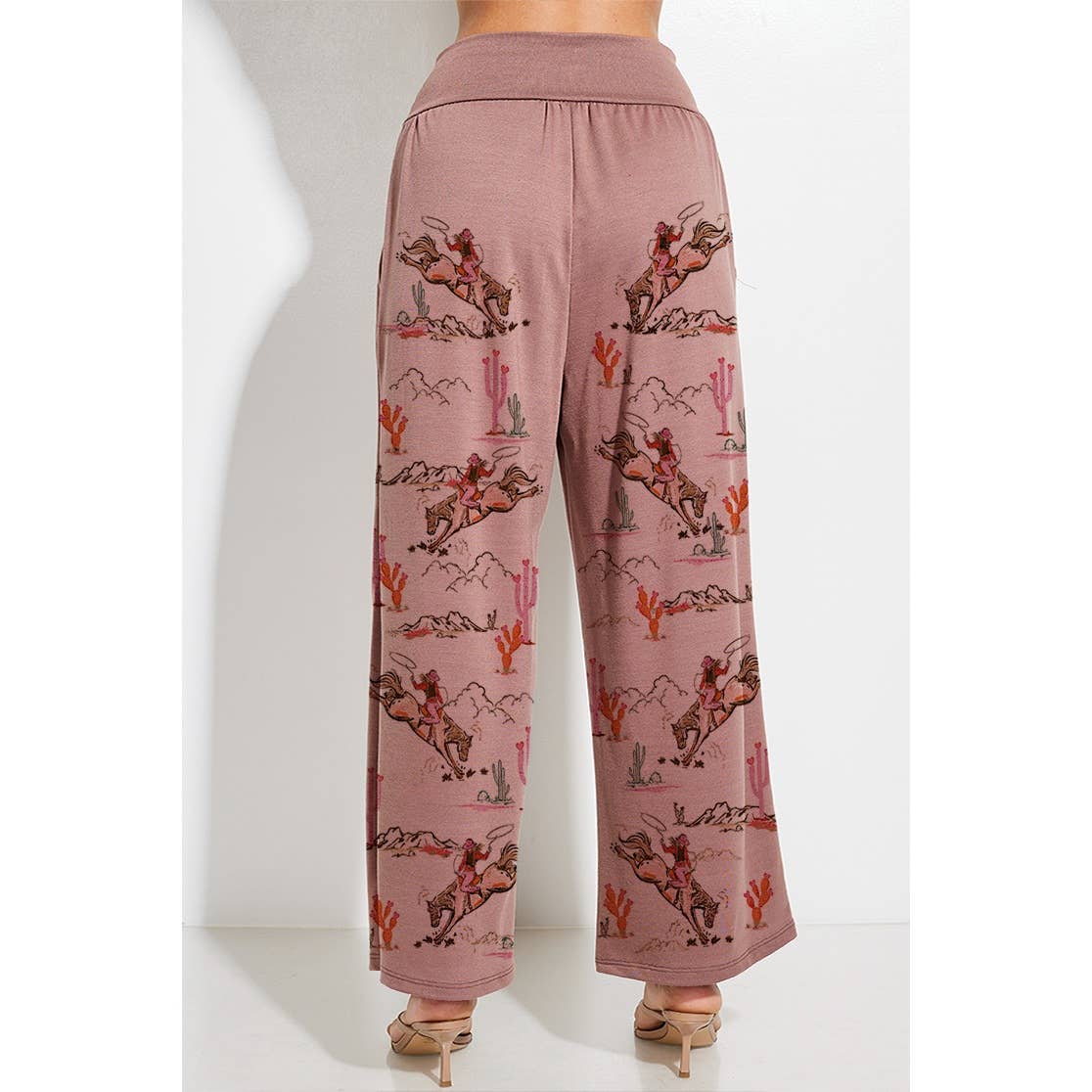 Phil Love – wholesale Mjukisset – Dam – Cowgirl kort linne och höga byxor set3