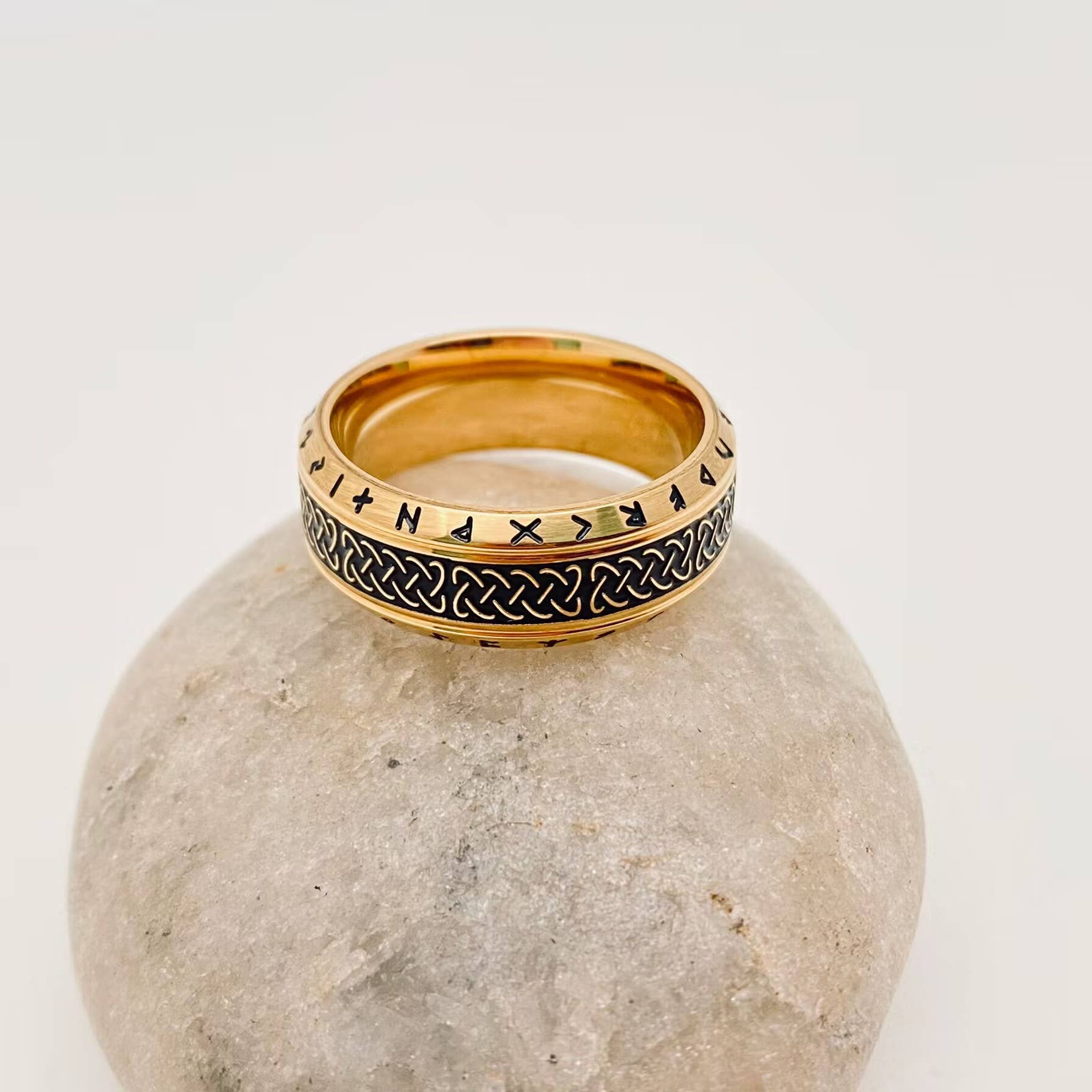 Mio Queena - Vente Bijou – homme - Bague rétro Viking Rune Celtic Knot en acier titane pour hommes6