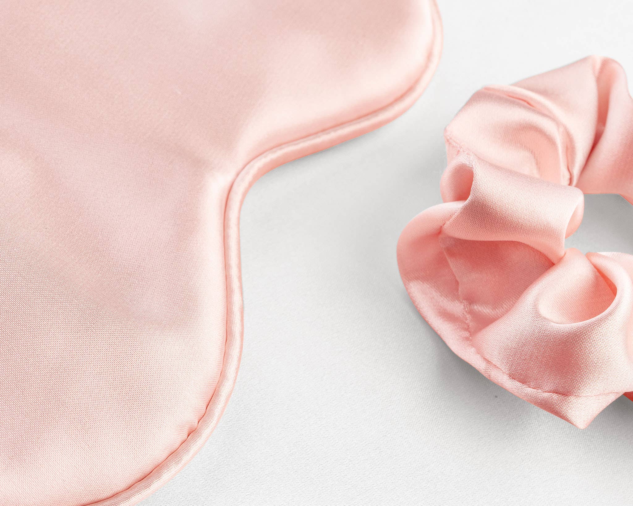 Soinvogue – wholesale Haircare set/kit – Brushworks Luxury Satin Sleep Set2