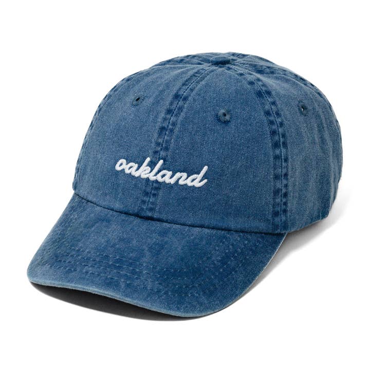 Broderad hatt från Oakland, Kalifornien för wholesale av The Hungry Sloth