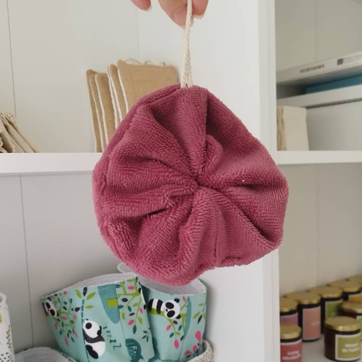 Maison Alice - Wholesale Bath Pouf/Sponge - natural bamboo sponge shower flower1