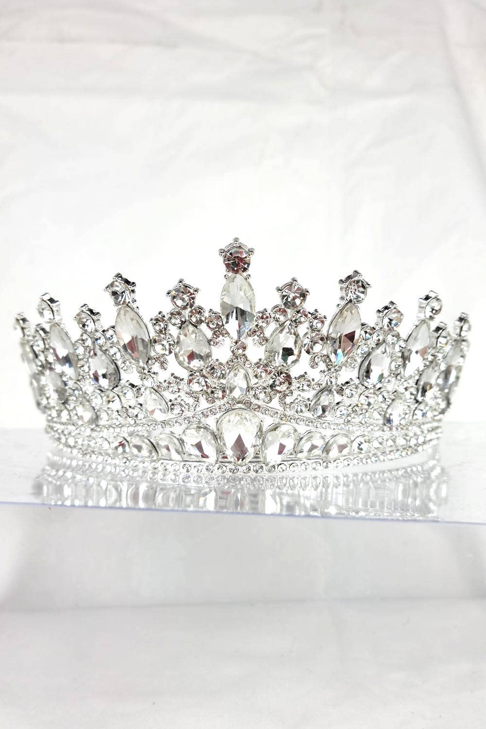 Chicas - Wholesale Tiara - Women's - One Size Fits All Tiara With Jewels HT9328